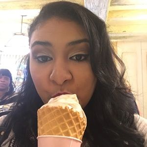 Meet your Posher, Shalini